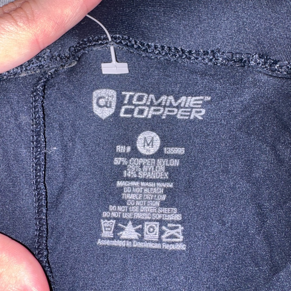 Tommie Copper Women's Black Leggings - Medium